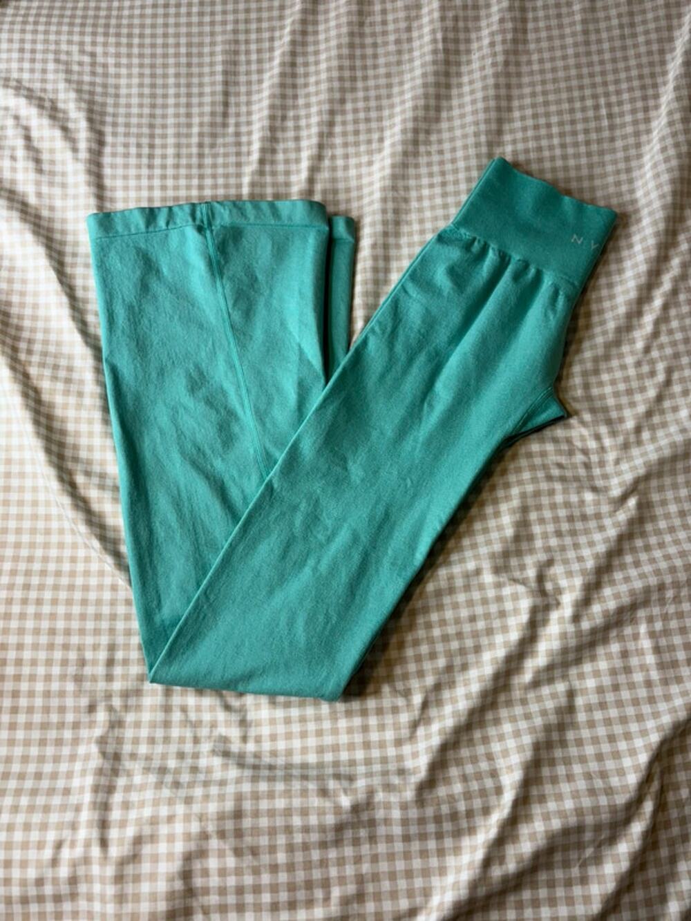 NVGTN Iconic Seamless Flare Leggings